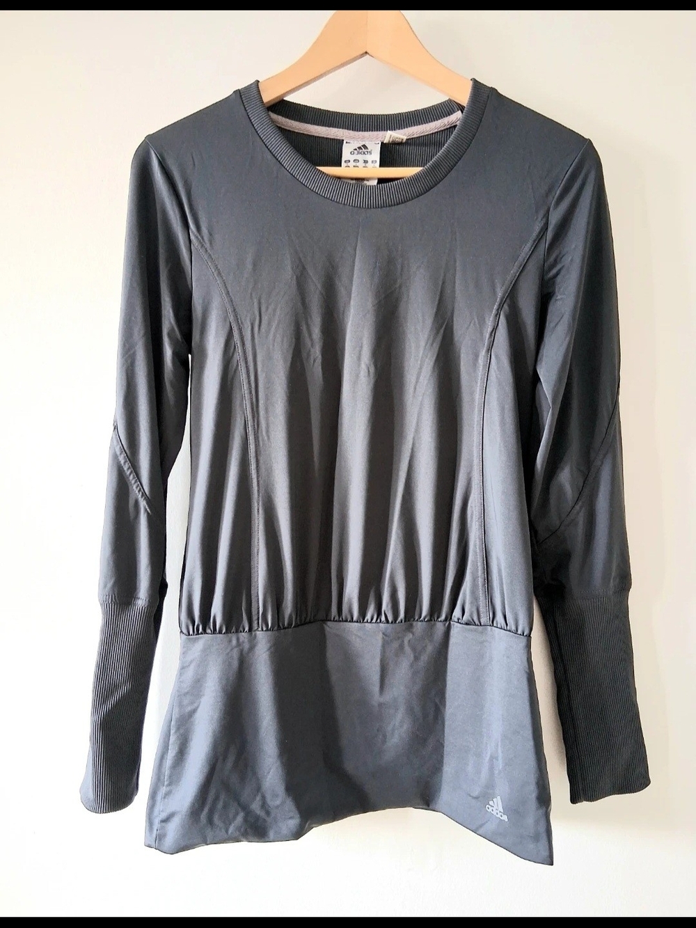 Adidas Climalite Dark Gray Long Sleeve Athletic Top, Women Sz S/M